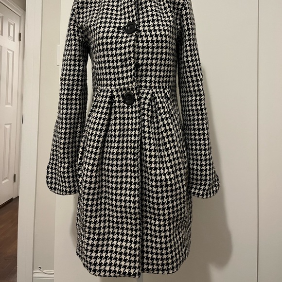 GORGEOUS VINTAGE HOUNDSTOOTH COAT LIMITED EDITION COLLAB W/ SARAH JESSICA PARKER - Picture 7 of 7